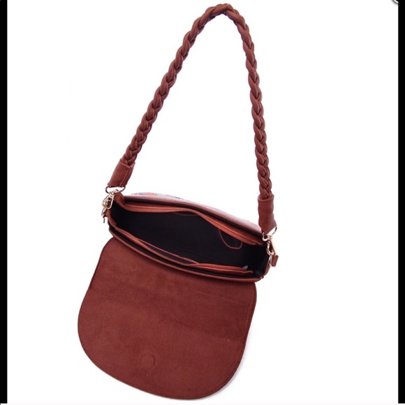 🎉hp🎉 Floral Embroidered Handbag - Picture 3 of 3